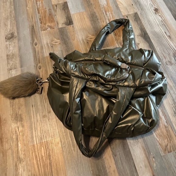 SEE BY CHLOE JOY RIDER NYLON PUFFER  SHOULDER BAG METALLIC MOSS GREEN MEDIUM - Picture 1 of 7